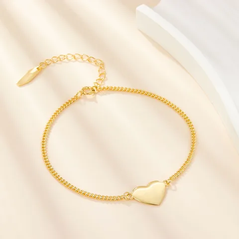 Gold Heart Charm Pendant Bracelet